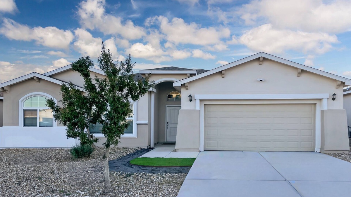 Hobbs House | 3-bedroom house in welcoming Hobbs with WiFi, AC