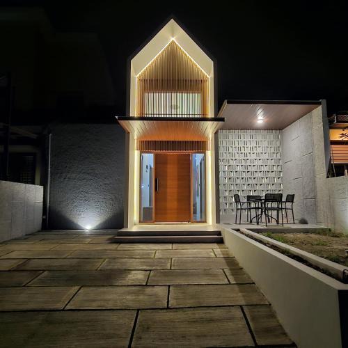 Lubuk Baja House | 3 Bedroom House Near Grand Batam Mall