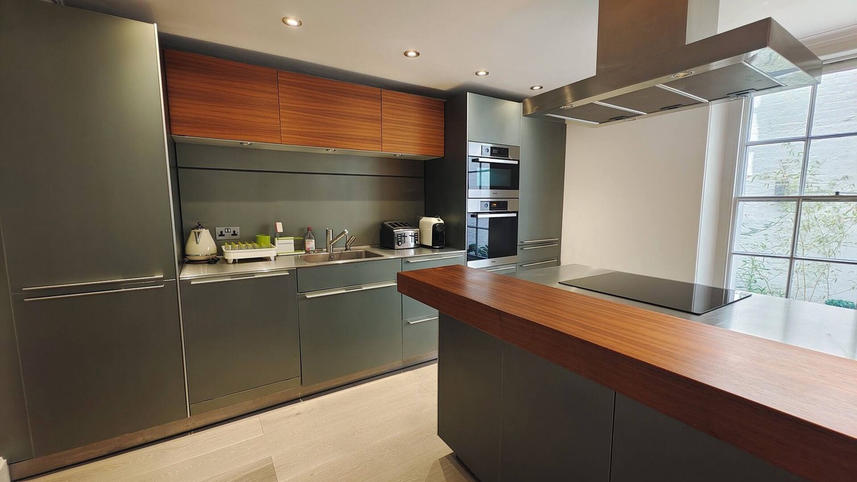 Belgravia House | 3 Bedroom House next to Hyde Park & Knightsbridge