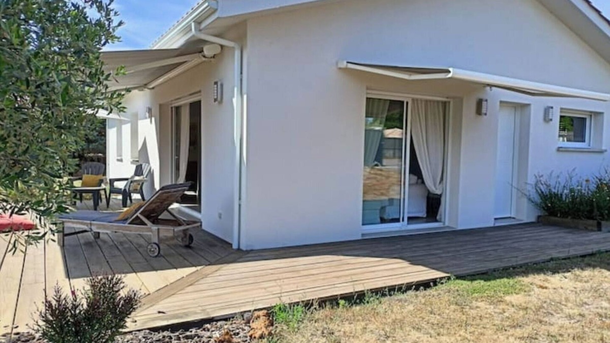 Salles House | 3 bedroom house on the edge of a forest