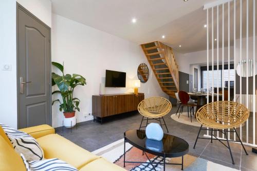 Tourcoing House | 3 bedroom house with courtyard, near metro