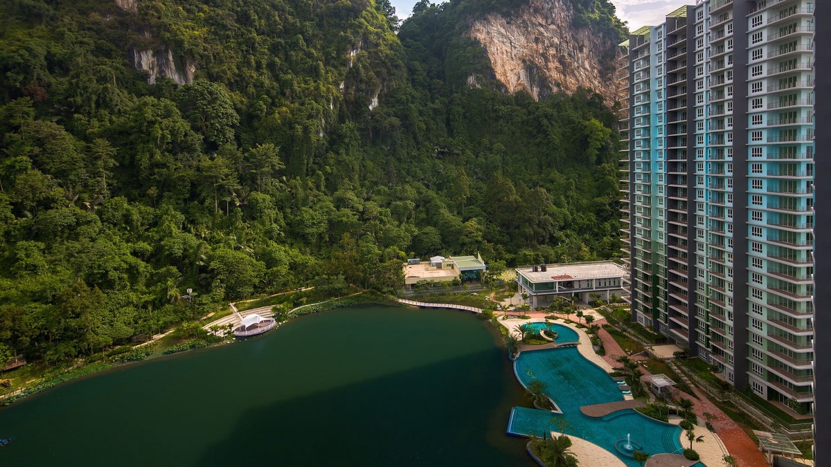 Hulu Kinta Apartment | 3 Bedroom Lakeview Premier Suite #3