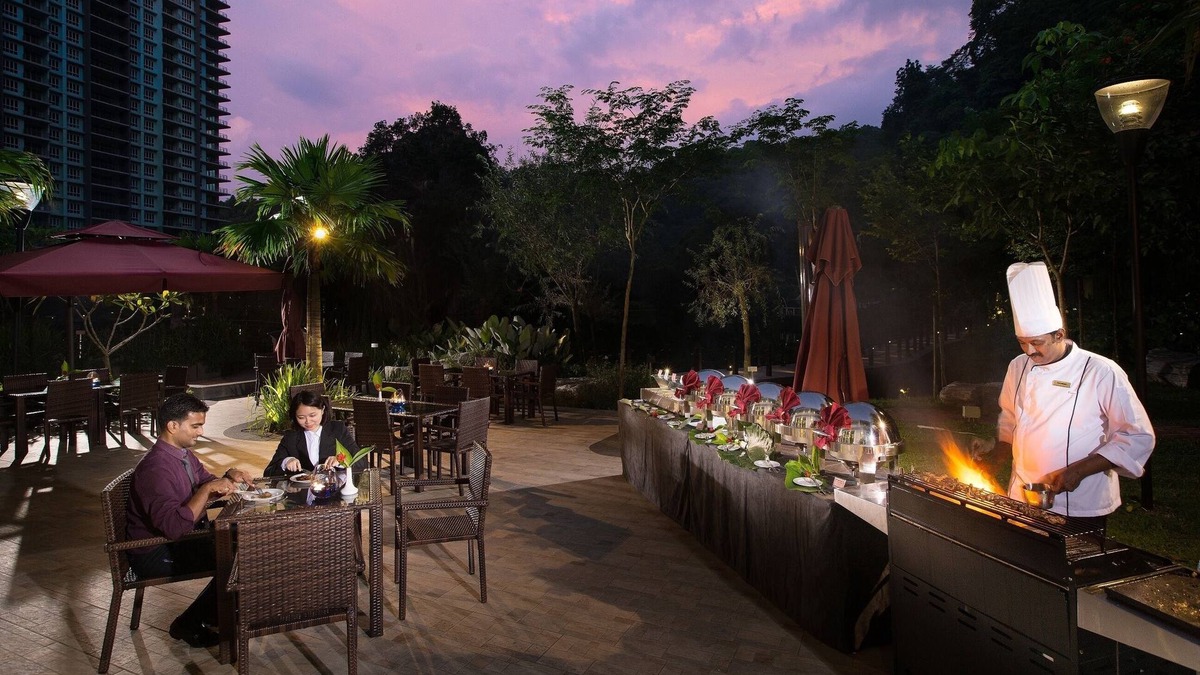 Hulu Kinta Apartment | 3 Bedroom Lakeview Premier Suite #6