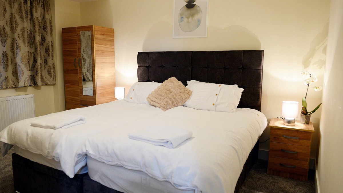Heath House | 3 bedroom London House