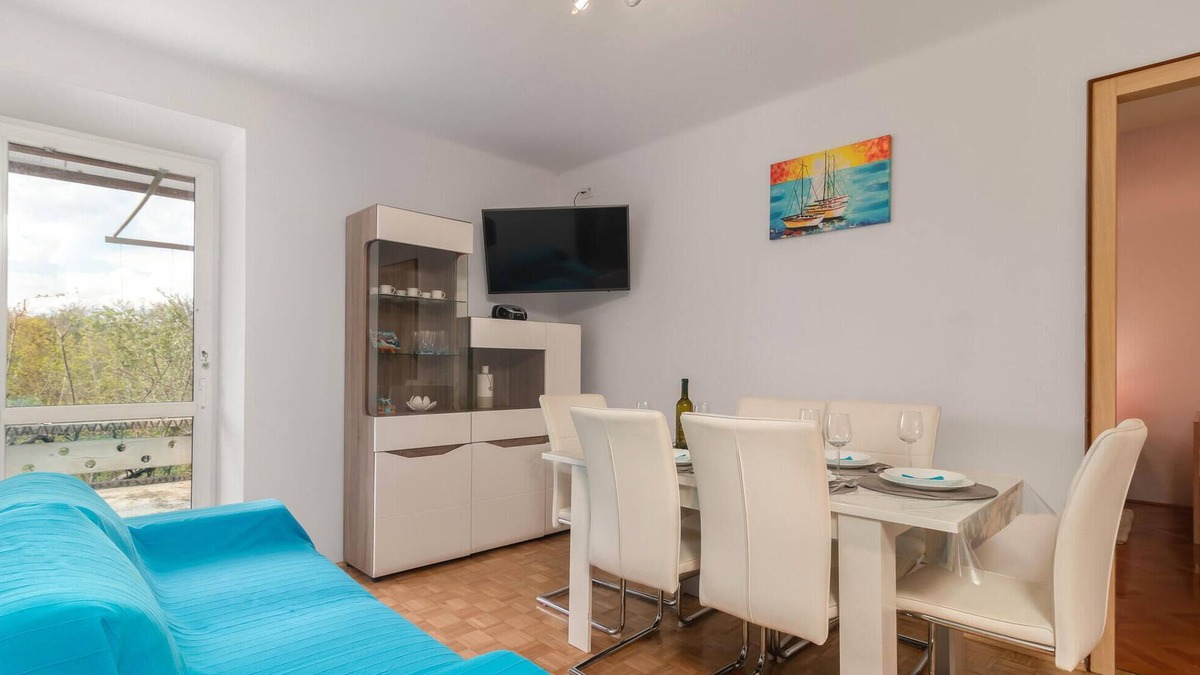 Gostinjac Apartment | 3 bedroom lovely apartment in Dobrinj