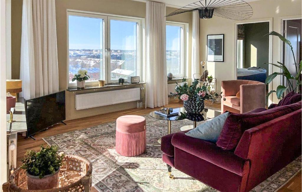 Uppsala Apartment | 3 Bedroom Lovely Apartment In Uppsala