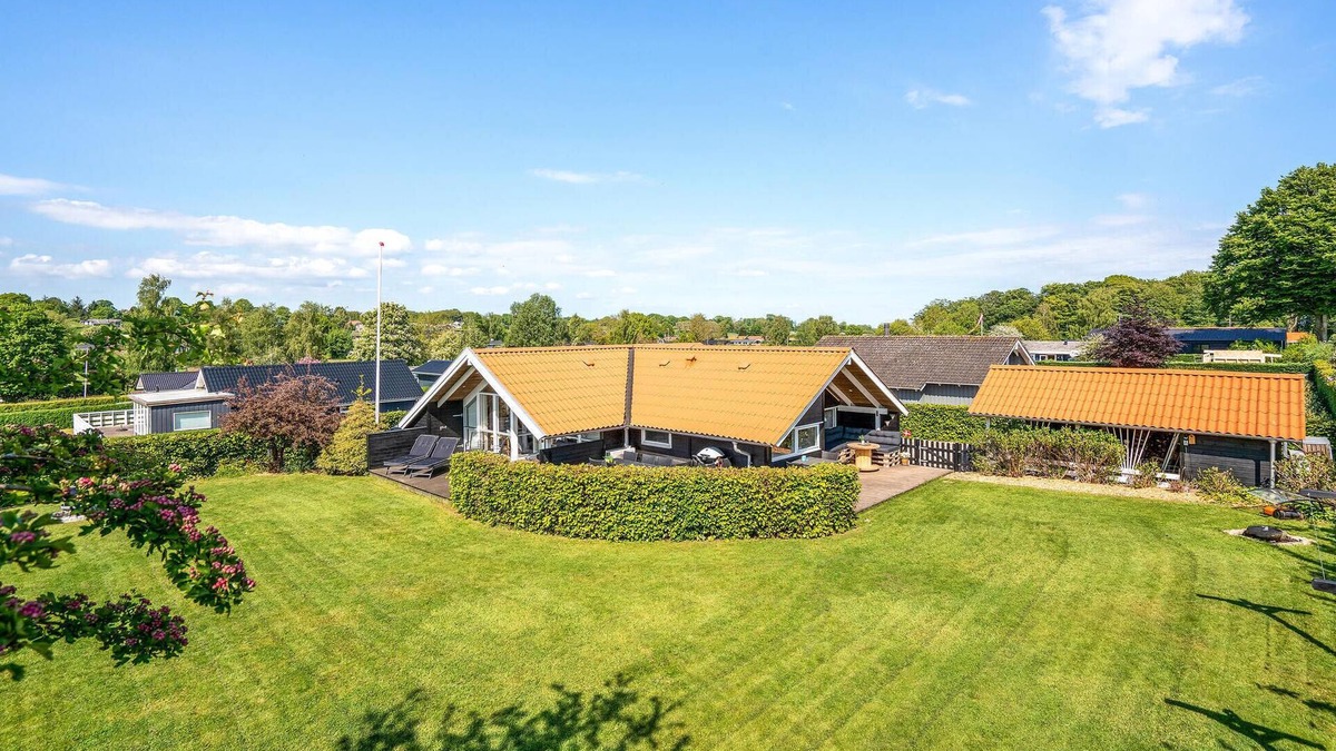 Hejlsminde Strand House | 3 bedroom lovely home in Hejls