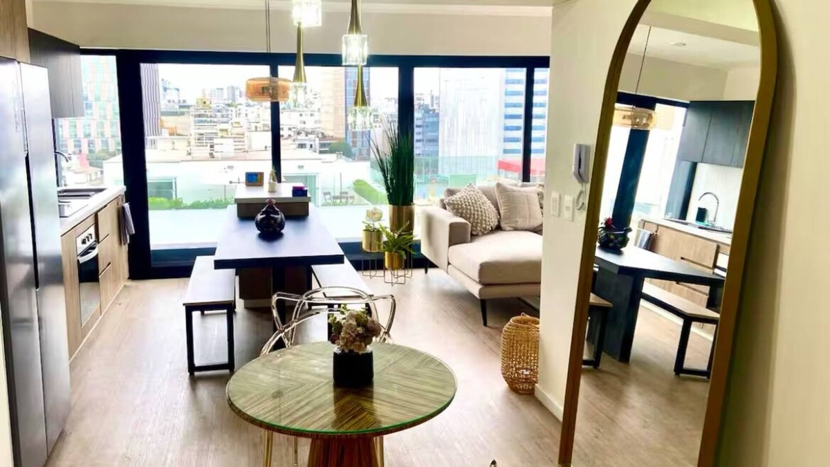 Armendariz Apartment | 3-bedroom LUX apartment in Miraflores walk to Larcomar, nightlife & ocean view