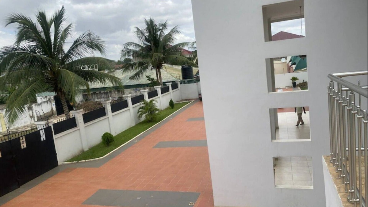 Accra Villa | 3 Bedroom Luxurious Villa @ Adolez & Suites