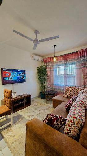Manyimbo Apartment | 3 bedroom mombasa CBD with AC
