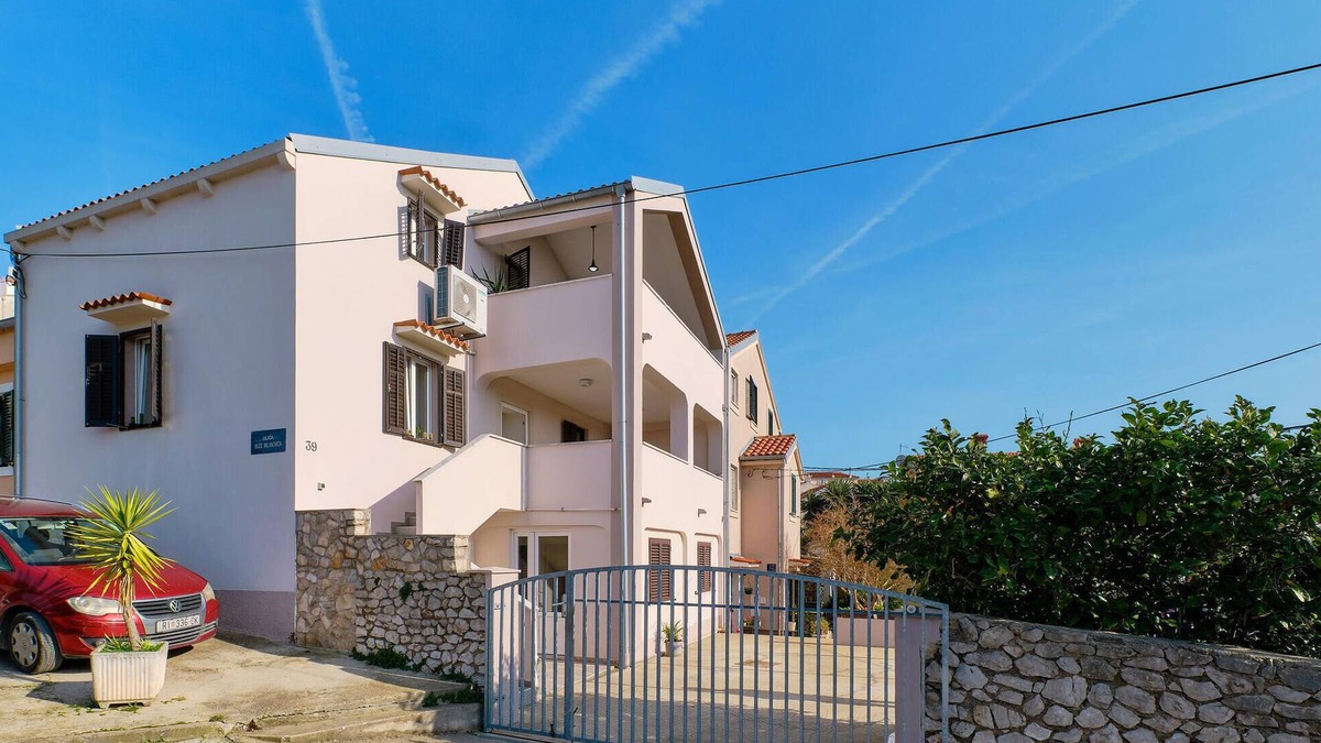 Cove Murtar Apartment | 3 bedroom nice apartment in Mali Losinj