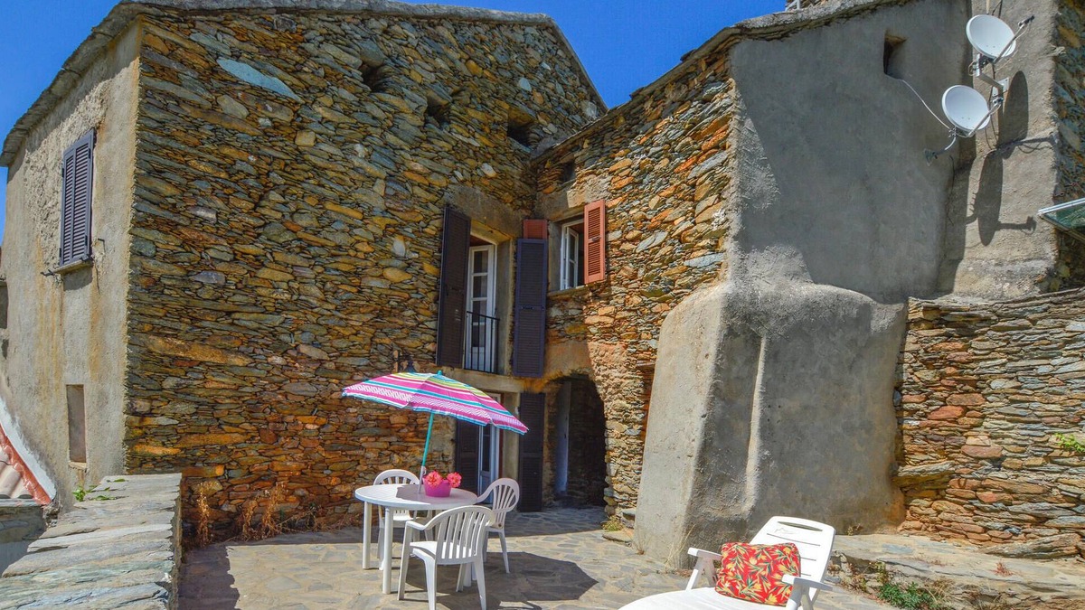 Pietra-di-Verde House | 3 bedroom nice home in Pietra di Verde