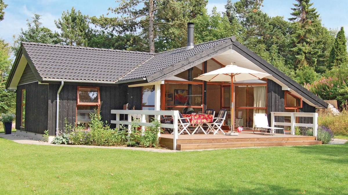 Hoeve Strand House | 3 bedroom nice home in Fårevejle