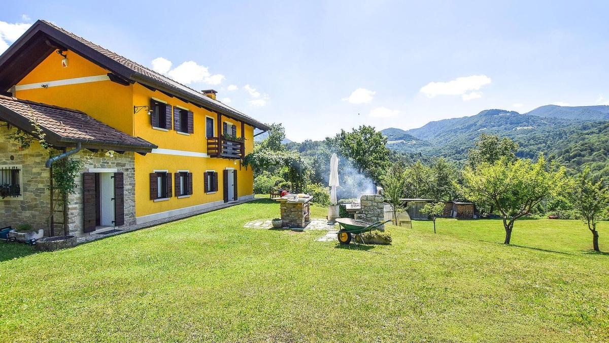 Trichiana House | 3 bedroom nice home in Borgo Valbelluna