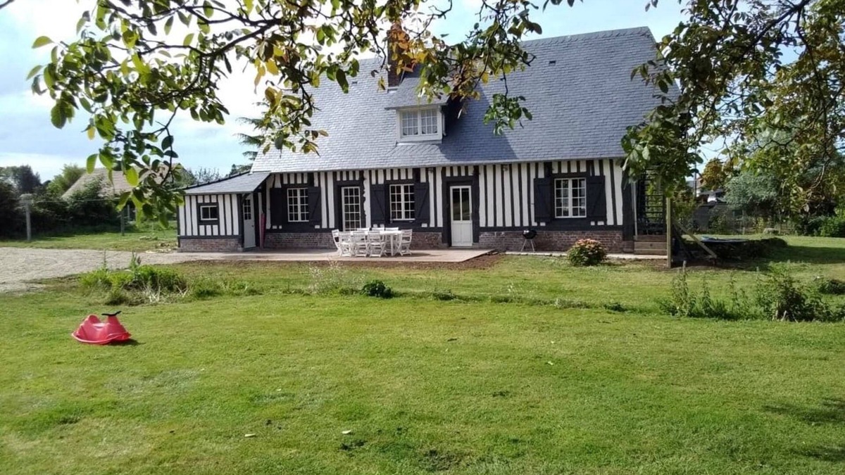 Auppegard House | 3-bedroom Normandy house for 6 people in the countryside near the sea