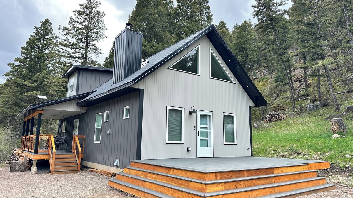 Jefferson County Cabin | 3-bedroom Off Grid cabin in National Forest with WiFi