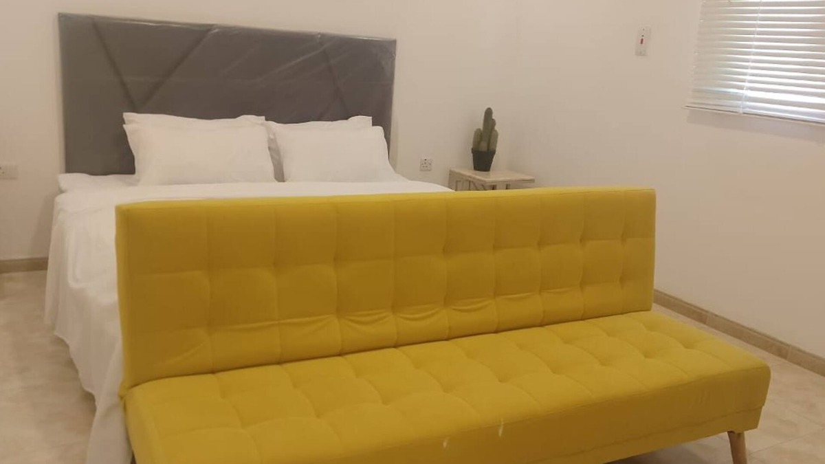 Hera Street Apartment | 3 Bedroom Penthouse Lily 4