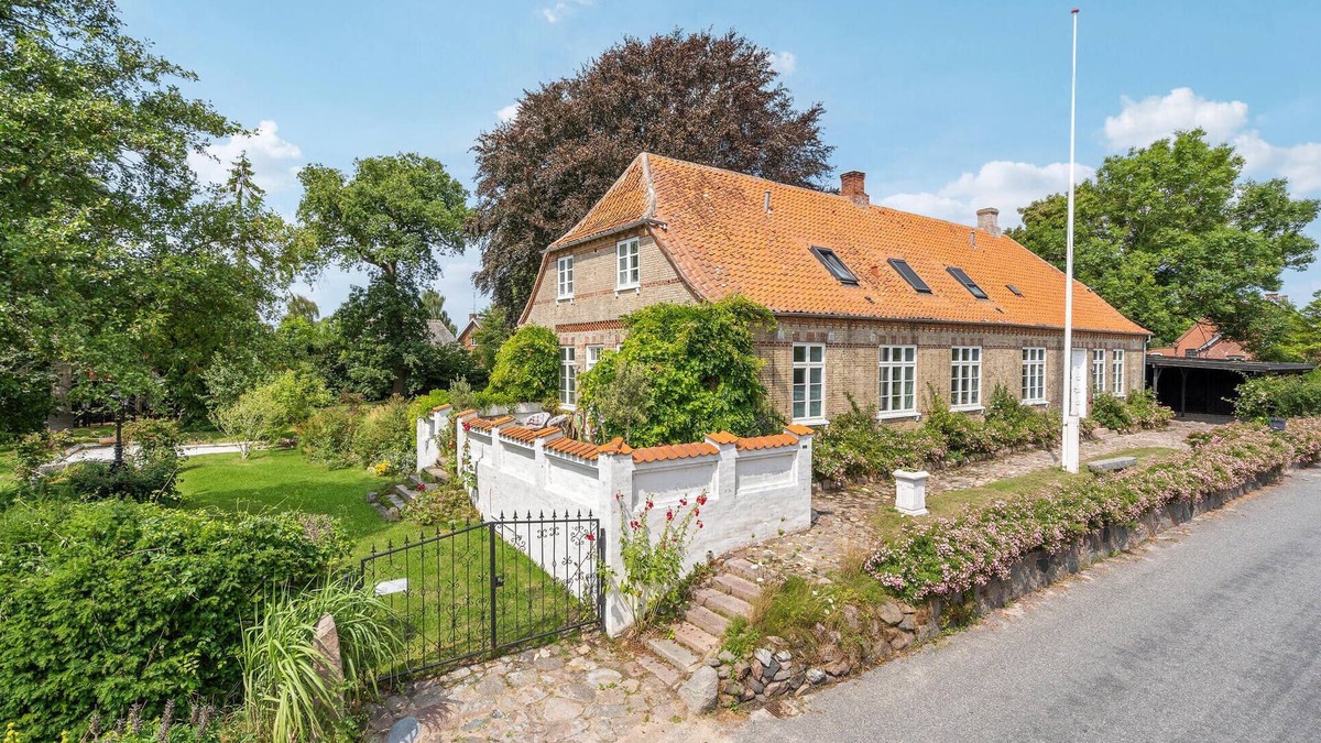 Soby House | 3 bedroom pet friendly home in søby ærø