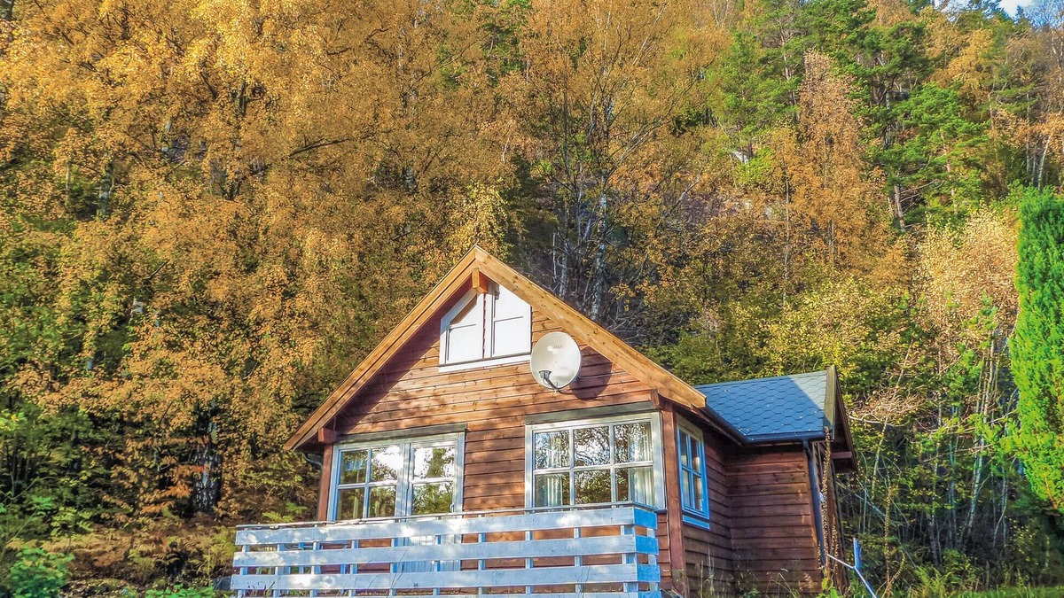 Vallavik House | 3 bedroom pet friendly home in Vallavik