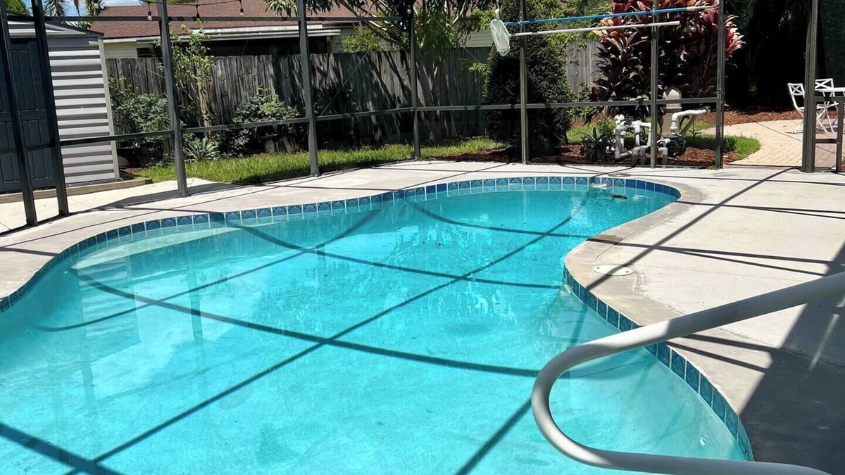 Azalea Park House | 3 Bedroom POOL Home in the Heart of Orlando