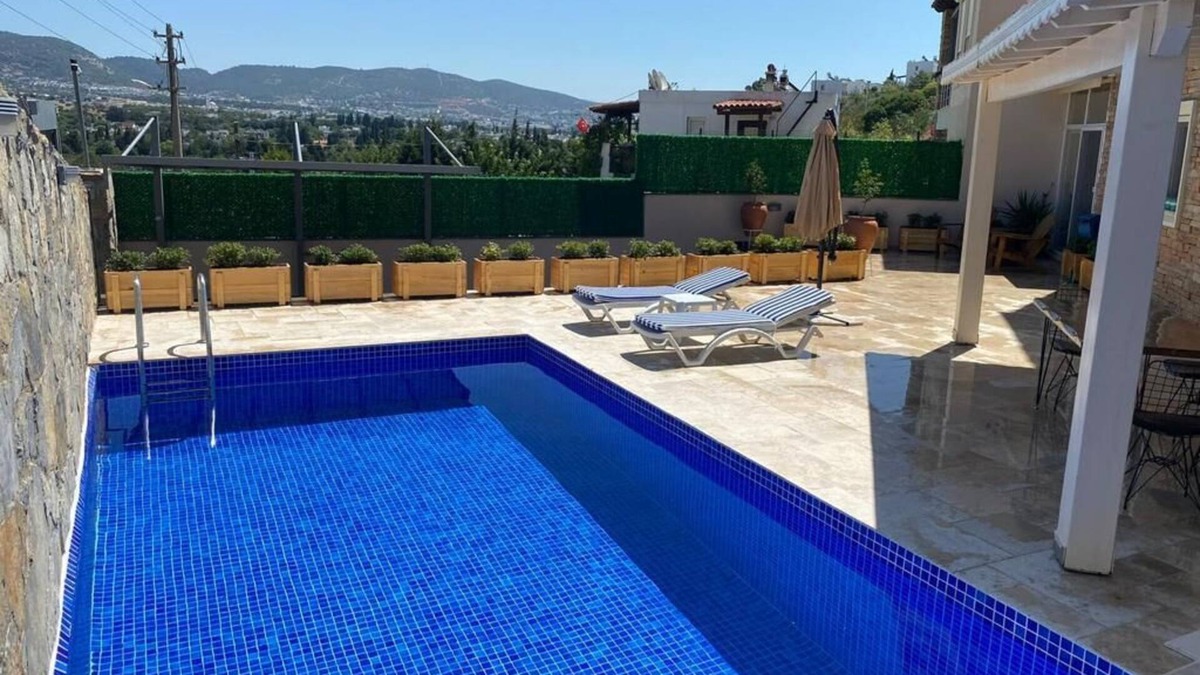 Bitez Villa | 3 Bedroom Reverse Duplex Villa for Rent in Bitez with Private Pool #4502