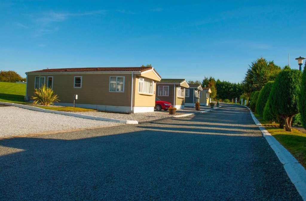 Stepps Resort | 3 Bedroom Self Catering Static Caravan