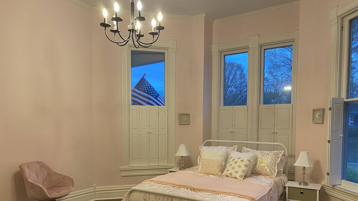 Brownsville House | 3 Bedroom Southern Home with Large Yard