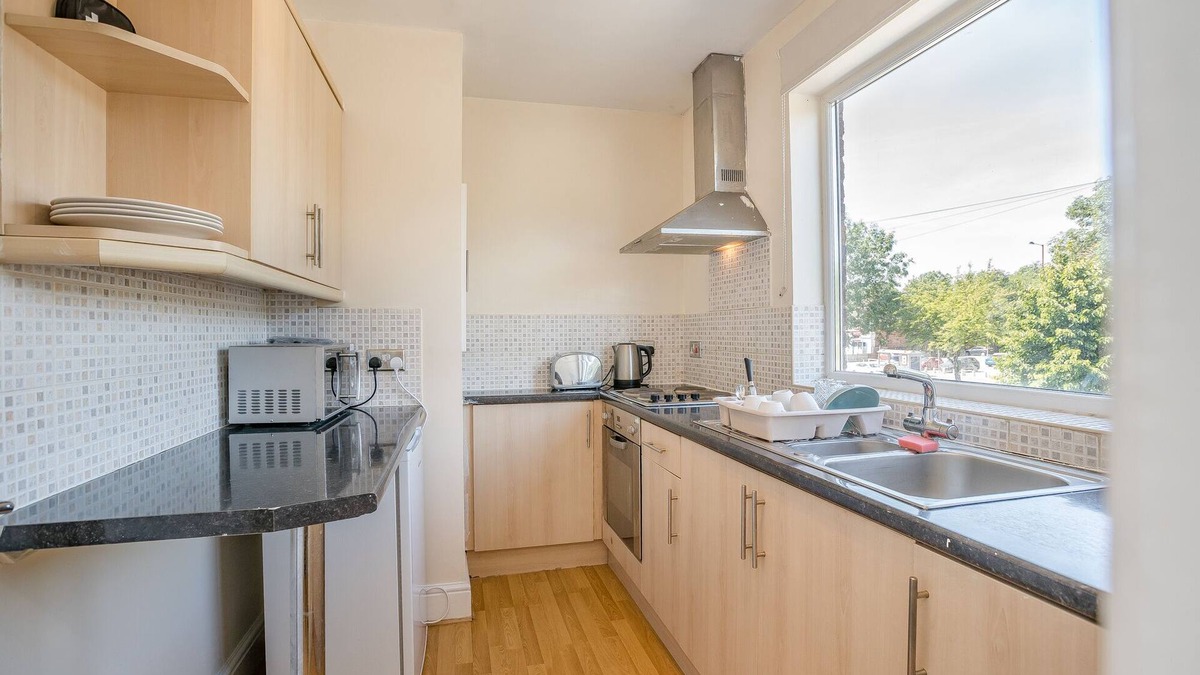 Cleedownton Apartment | 3 Bedroom Spacious Flat