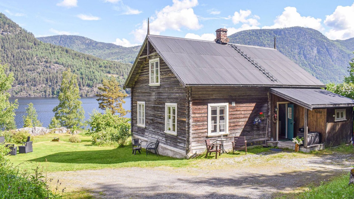 Tokke House | 3 bedroom stunning home in Vråliosen