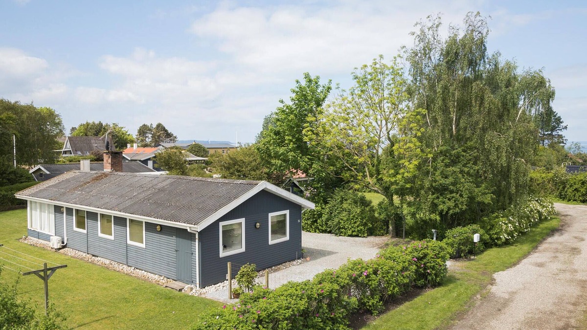 Skastrup Strand House | 3 bedroom stunning home in Bogense