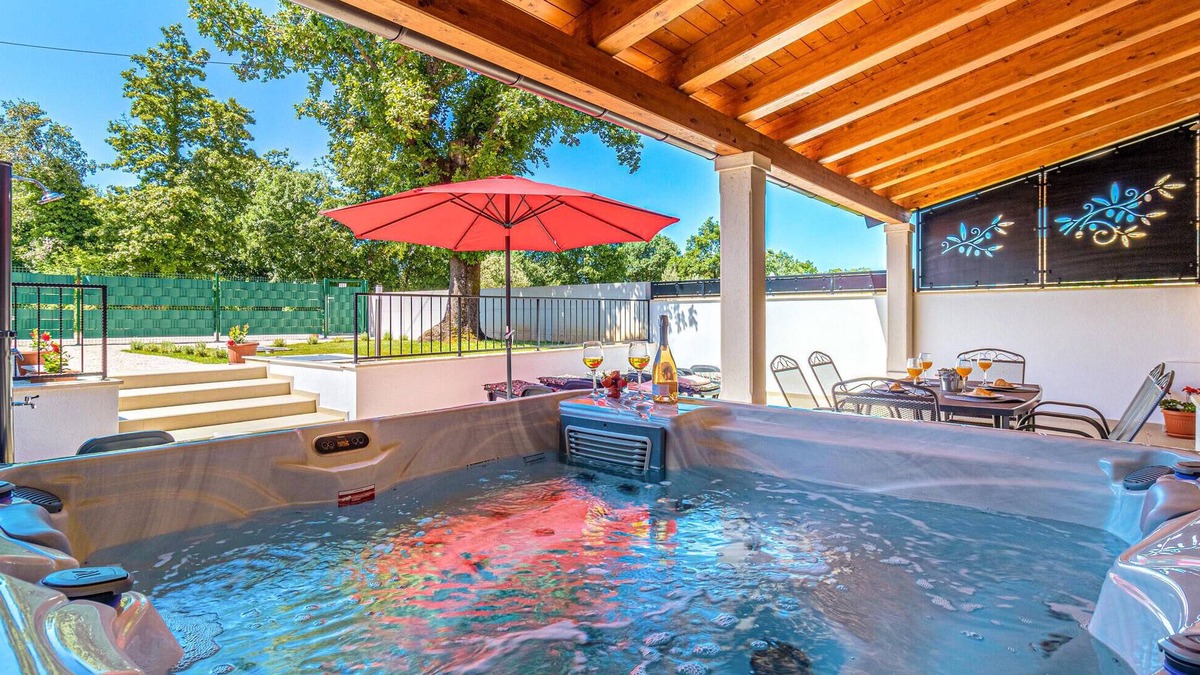 Jursici House | 3 bedroom stunning home in Brscici