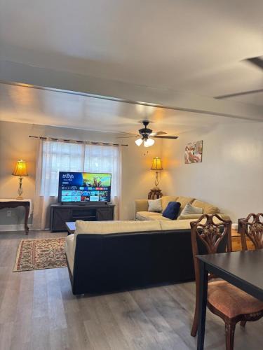 Charlotte Apartment | 3 bedroom Town home