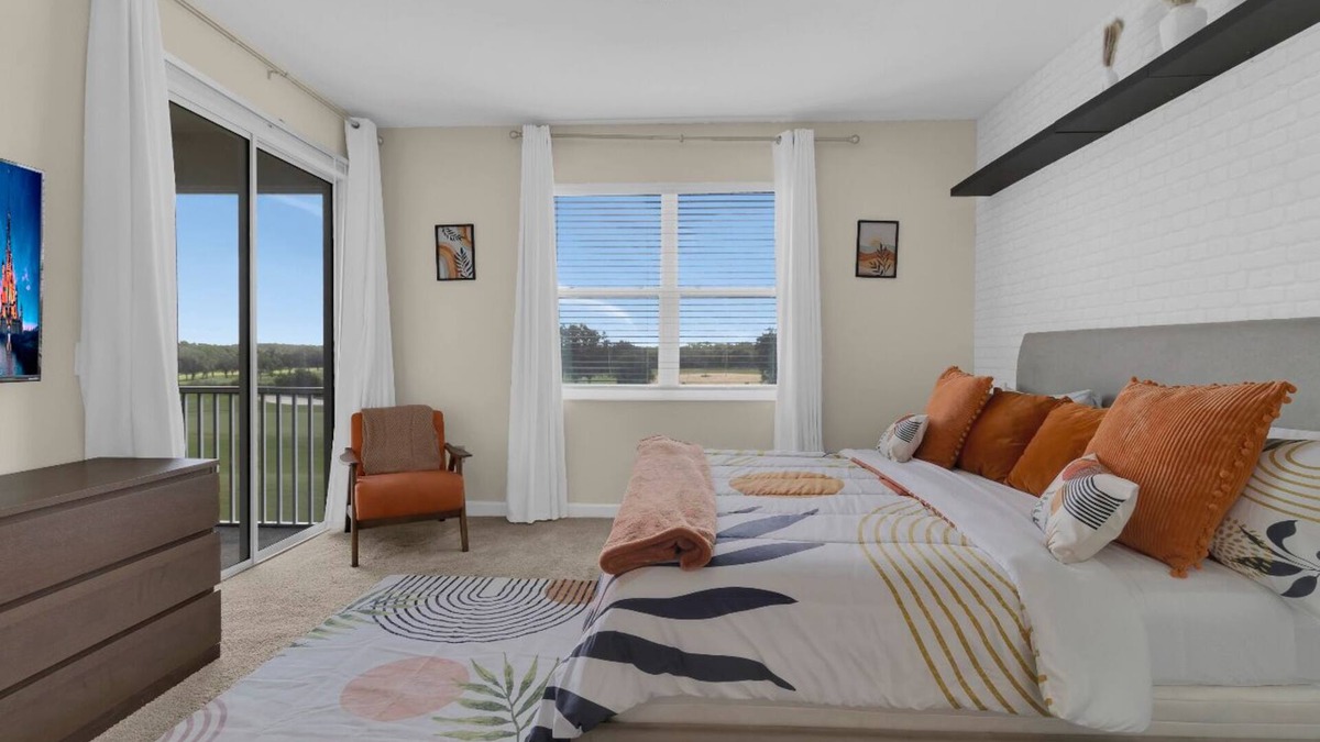 Four Corners House | 3-bedroom townhome in championship gates resort with WiFi, fitness room, AC