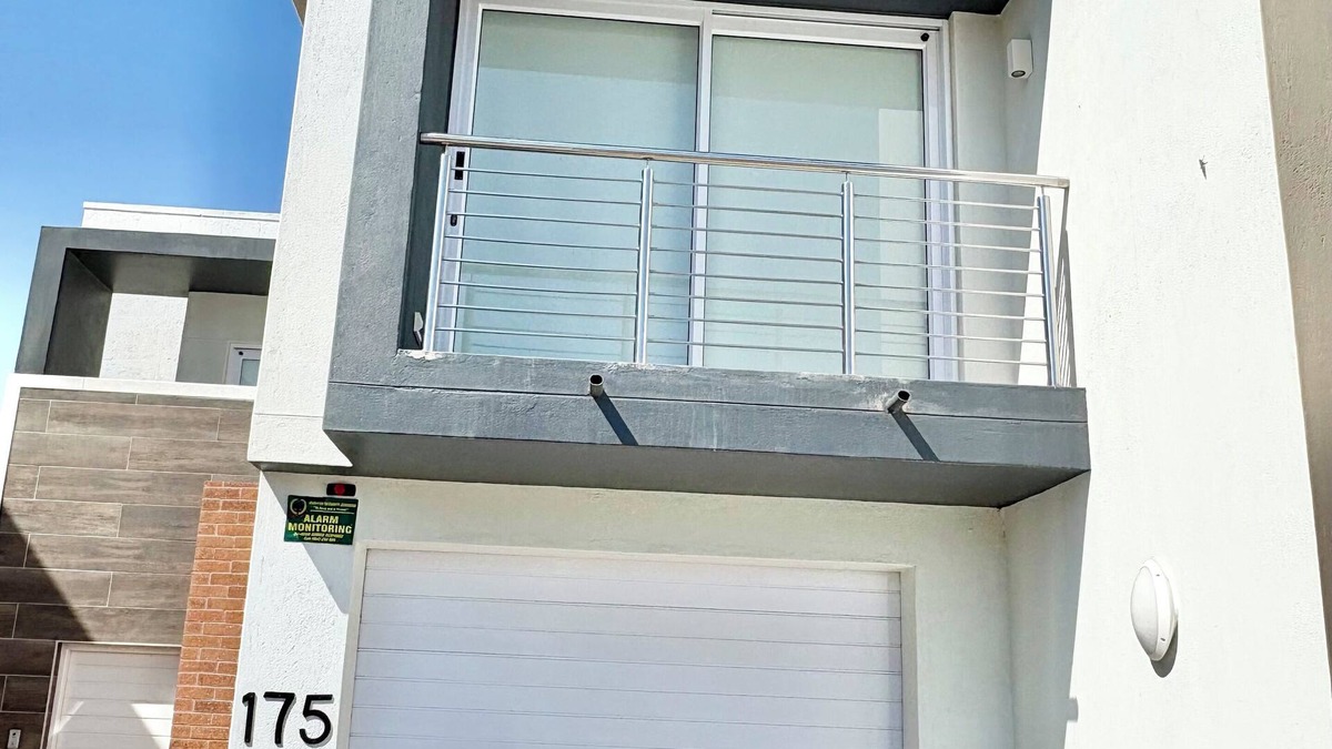 Langstrand House | 3-bedroom townhouse in tranquil Walvis Bay with, WiFi and modern finishes.