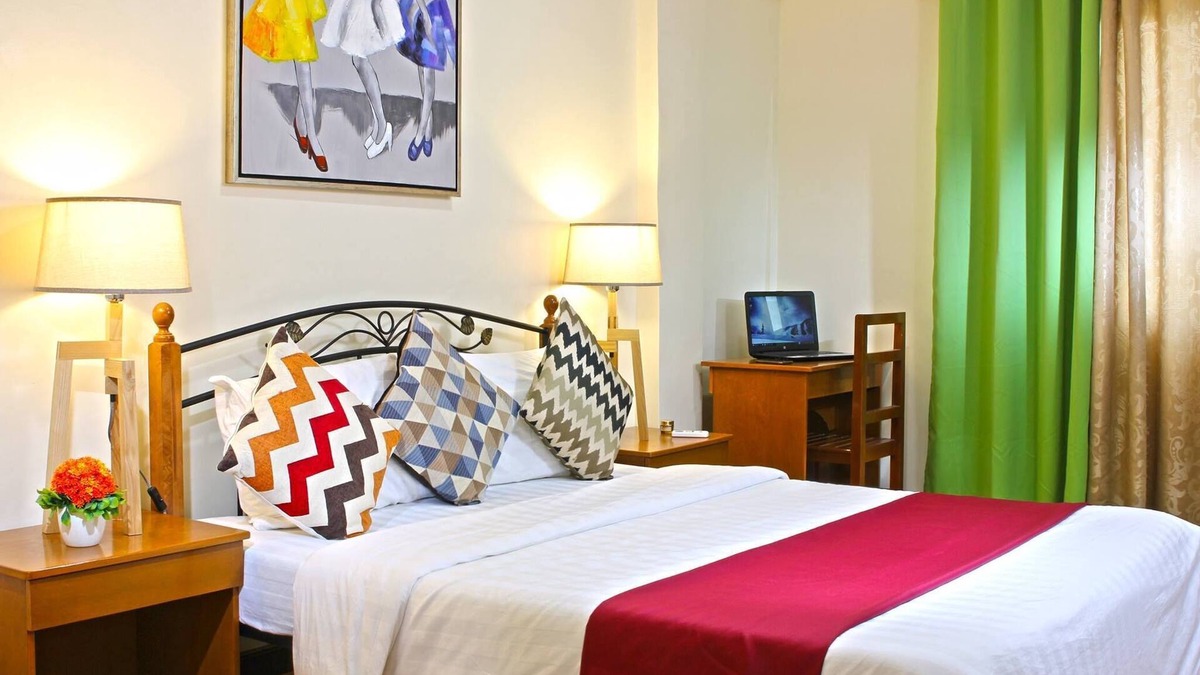 Lapu-Lapu Resort | 3-Bedroom Townhouse Resort - Hotel with Pool