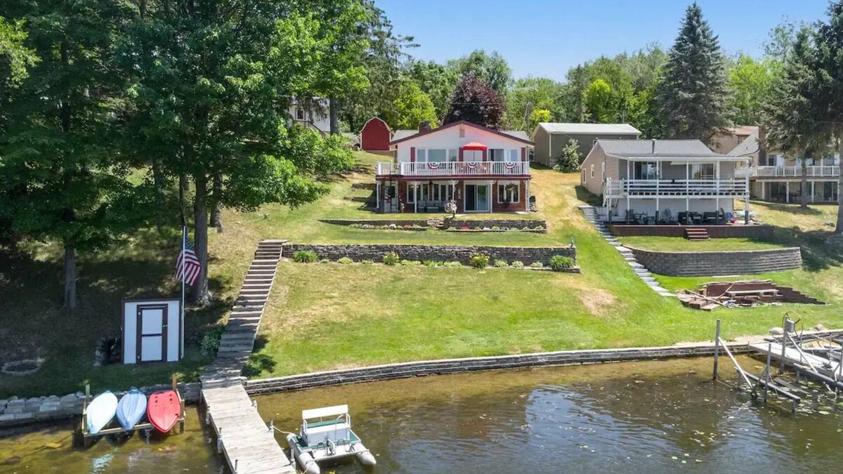 Millington House | 3-bedroom vacation home on the Lake near Frankenmuth.