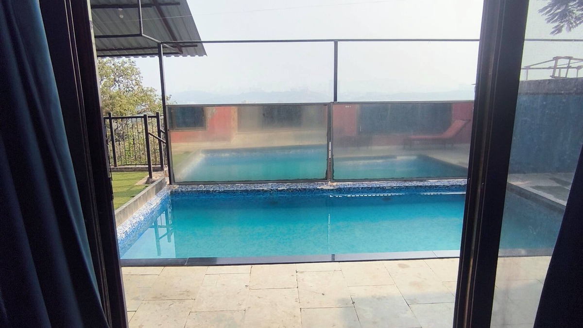 Aarey Colony Villa | 3-bedroom villa in terrific Mumbai with WiFi, AC