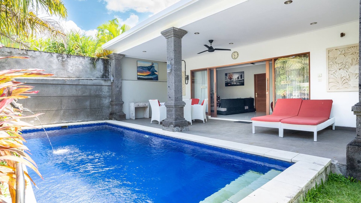 Kuta Villa | 3 Bedroom Villa Walk to Legian Beach