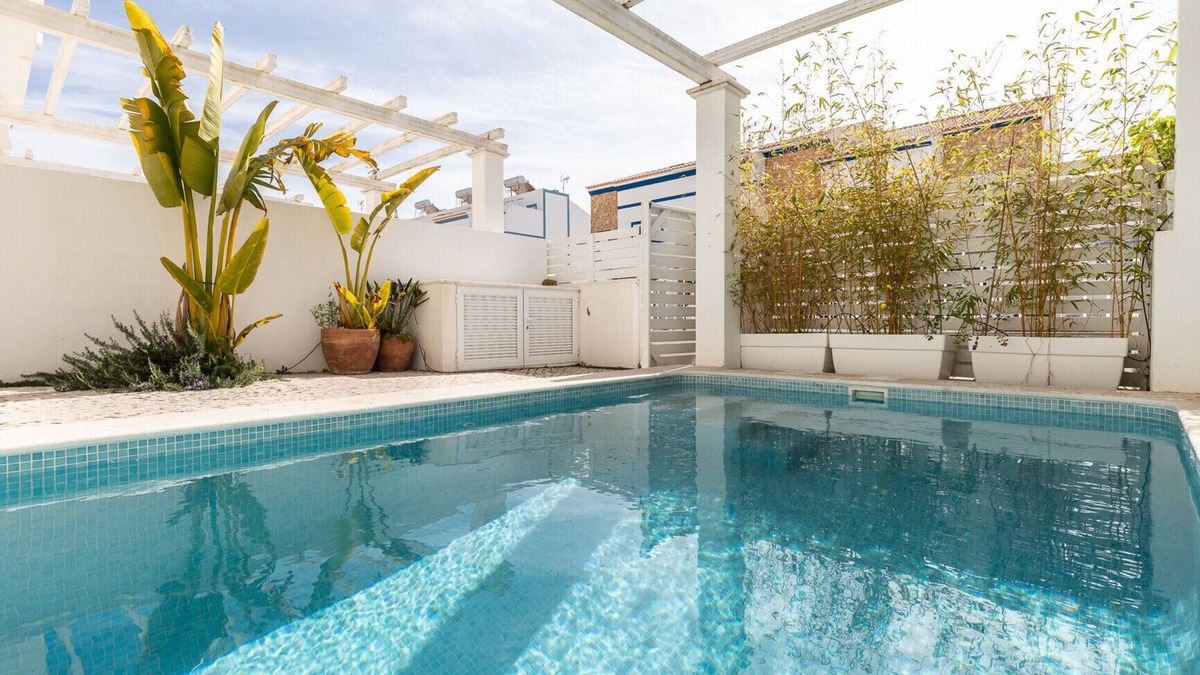 Manta Rota Villa | 3 bedroom villa with private pool and Wi-Fi by AlgarveManta (13V3)