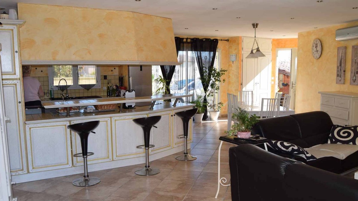 Autignac House | 3 bedroom VILLA with pool