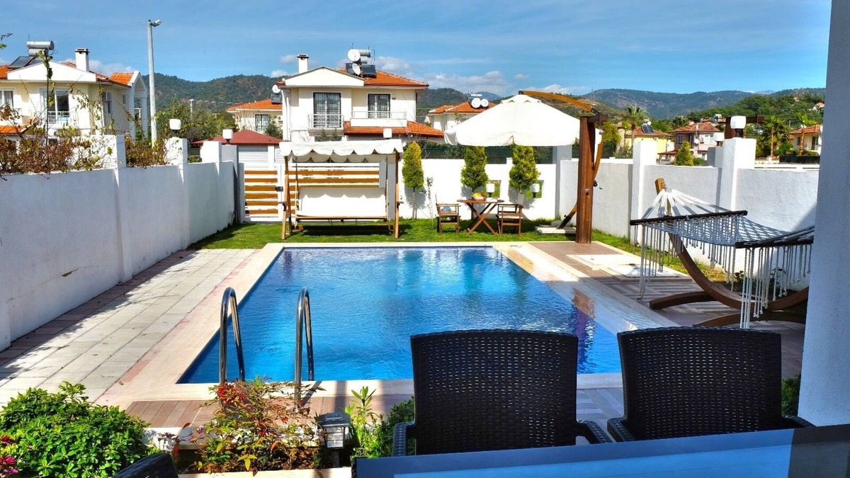 Ciftlik Villa | 3 Bedroom Villa with Private Pool and Garden Near the Beach