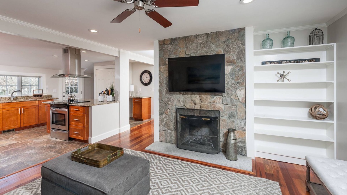 Andover House | 3 Bedrooms, 2 Baths Ranch Style Living on Spacious Intown Andover Location