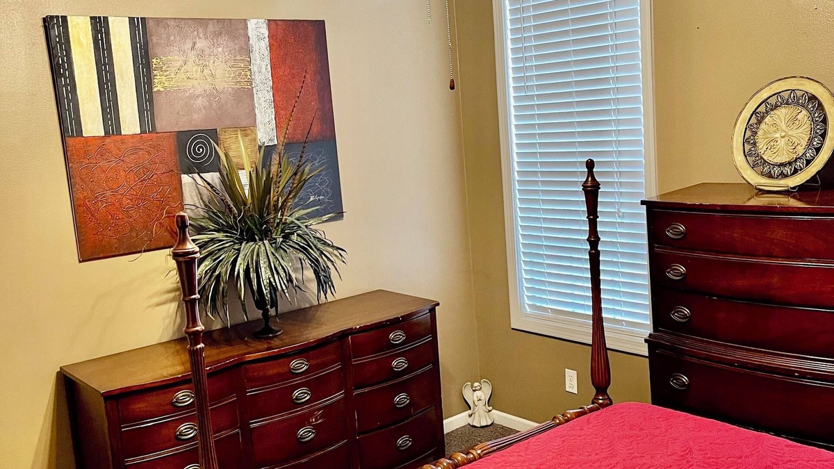 Blytheville House | 3 bedrooms, 2 full bath, dining room, great room, den, beautiful outdoor patio.