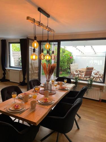 Rhein-Erft-Kreis District Apartment | 3 bedrooms maisonette in Frechen