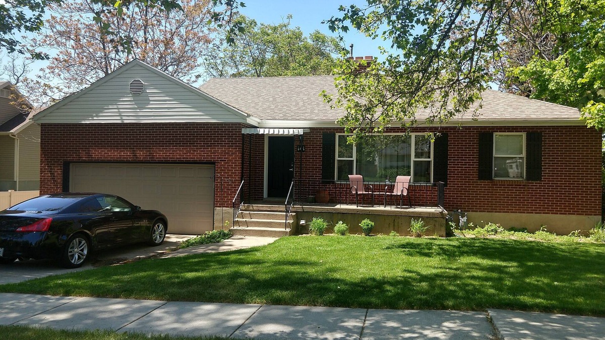 Kaysville House | 3 bedrooms with large backyard ~ Great for families!