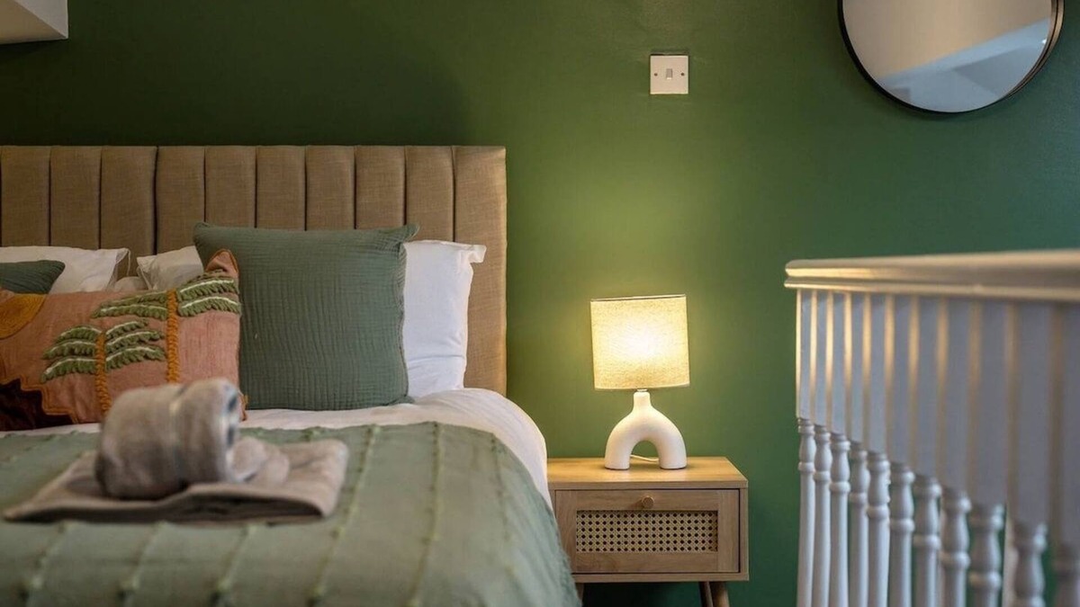 Rossendale House | 3 Beds | Free Parking | Stylish