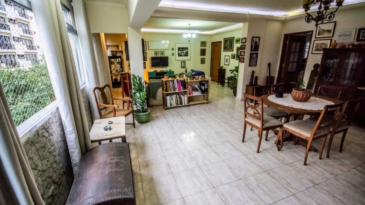Gonzaga Apartment | 3 beds with balconies in the heart of Gonzaga