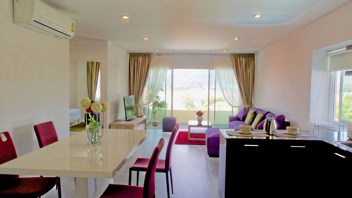 Phuket Apartment | 3 big bedrooms 120 sqm Phuket Central Festival , Muai Thai area , Park