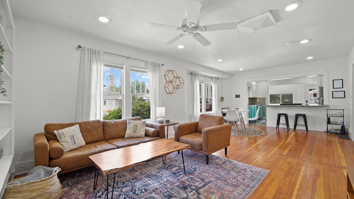 Grand Junction House | 3 Blocks to Main St/Kids Lounge & TV/Sleeps 6/W&D/Workspace/Priv Yard