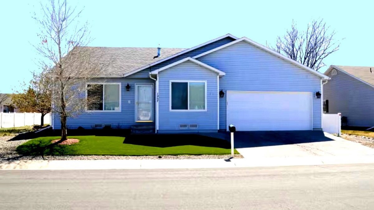 Montrose House | 3-BR, 2 Bath in Beautiful Montrose close to Black Canyon